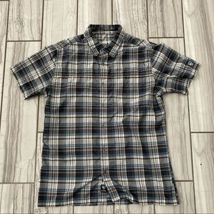 Kuhl polyester button down shirt. EUC like new